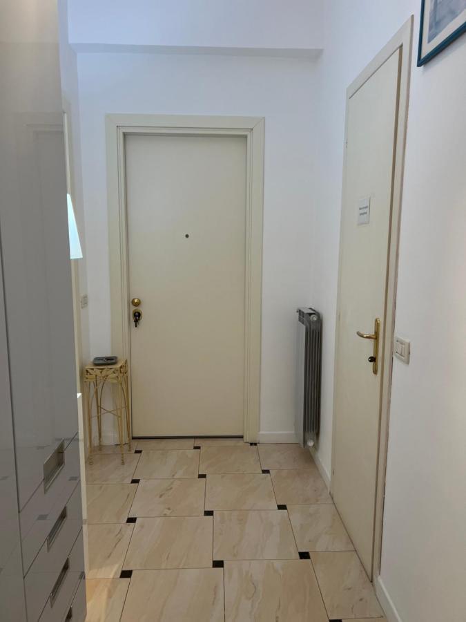 Riva Dei Fiori Apartment Viareggio Exterior photo